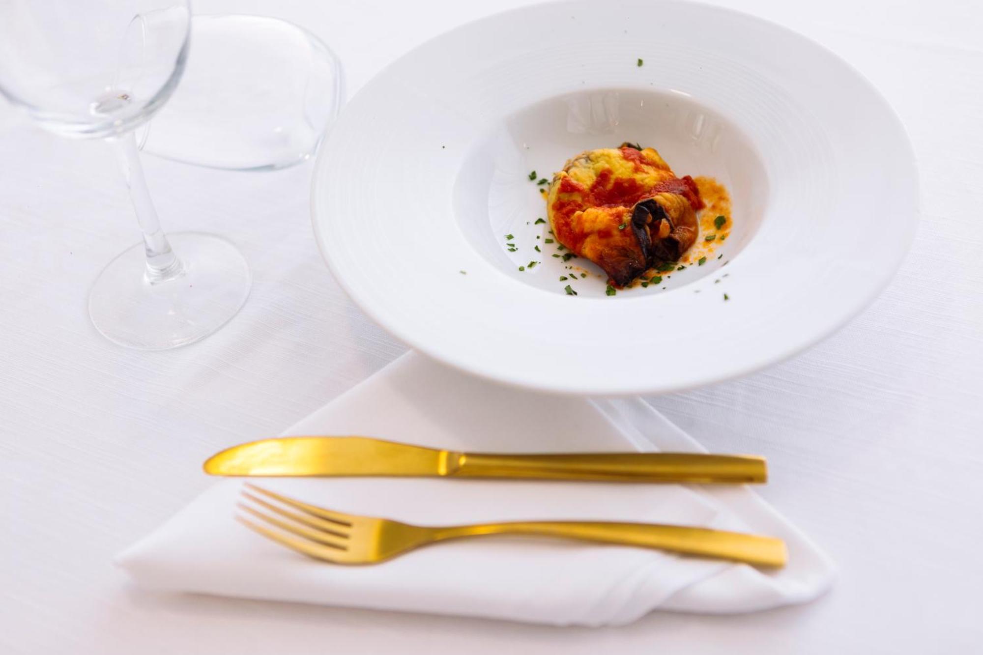 סן ג'יואבאני רוטונדו Hotel Leon - Ristorante Al Cavallino Rosso מראה חיצוני תמונה