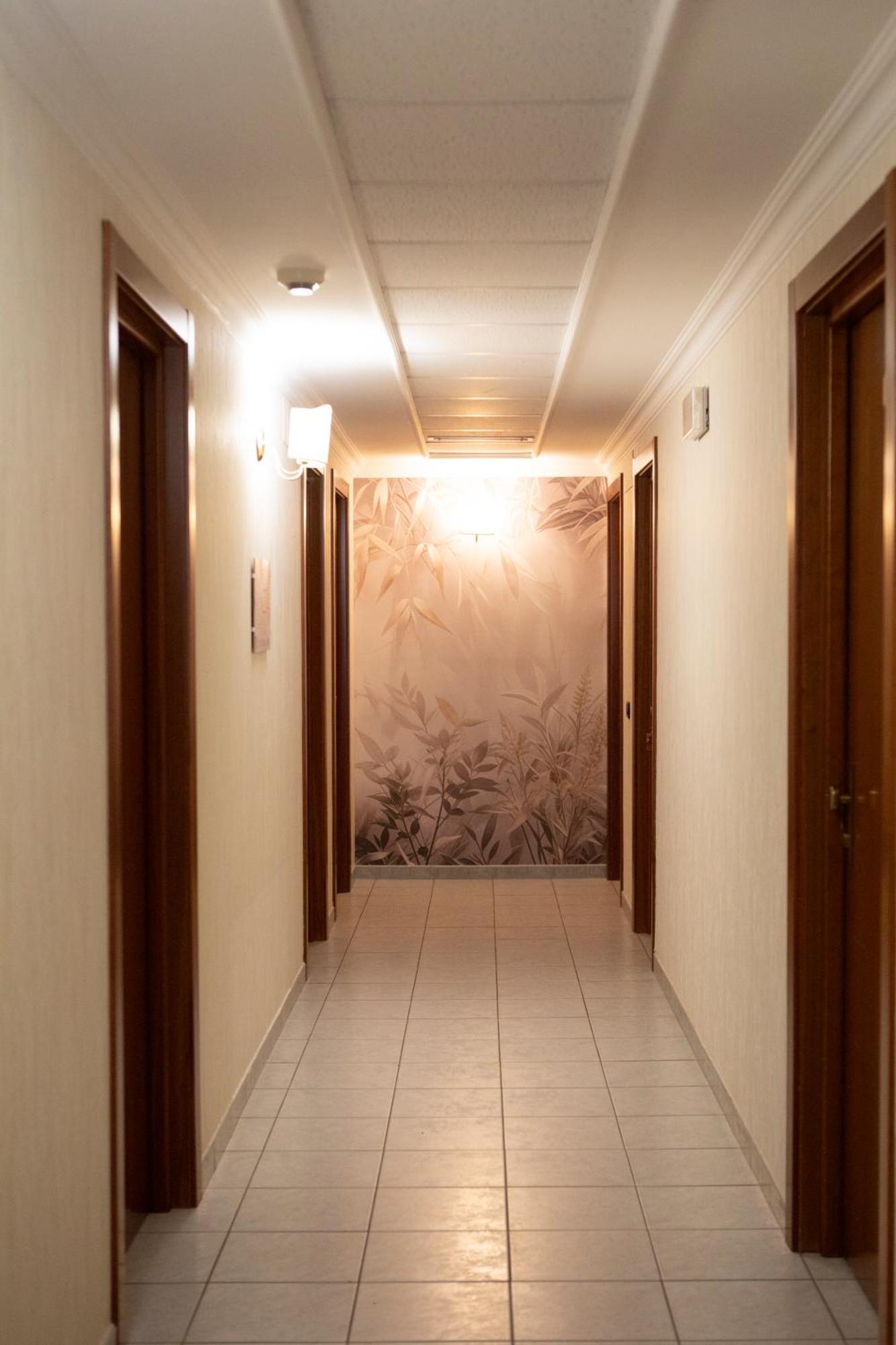 סן ג'יואבאני רוטונדו Hotel Leon - Ristorante Al Cavallino Rosso מראה חיצוני תמונה